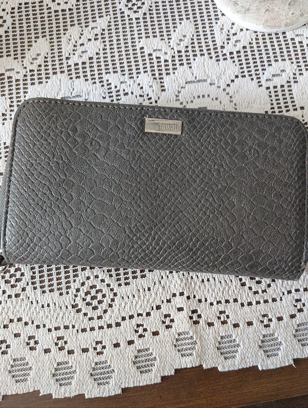 Jewell by Thirty-One All About the Benjamins Zip Around Wallet City Charcoal